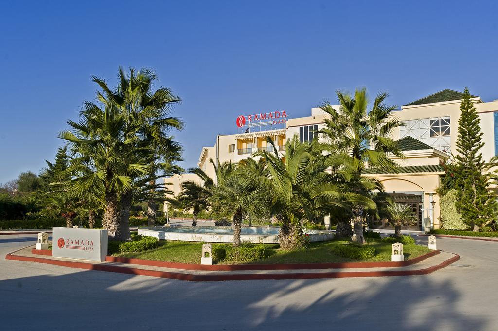 Ramada Plaza by Wyndham Tunis Hotel Gammarth Bagian luar foto