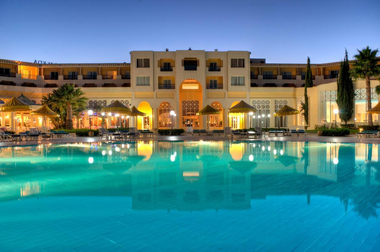 Ramada Plaza by Wyndham Tunis Hotel Gammarth Bagian luar foto